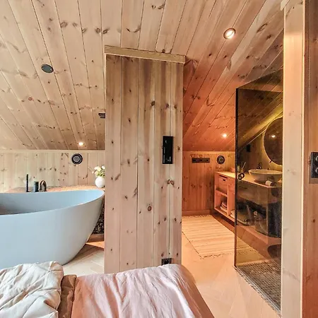5 Bedroom Stunning In Voringsfoss * Maurset