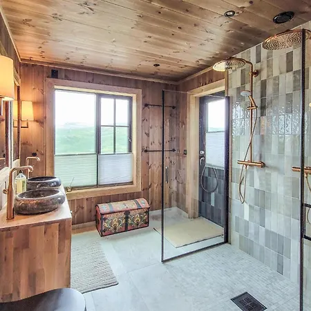 5 Bedroom Stunning In Voringsfoss