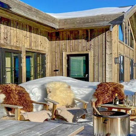 5 Bedroom Stunning In Voringsfoss 別荘
