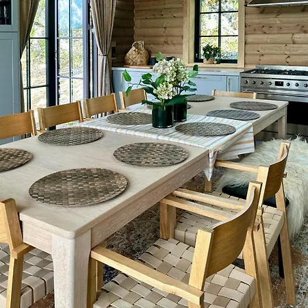 5 Bedroom Stunning In Voringsfoss * Maurset